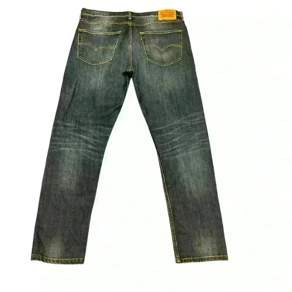Levi’s 522, Red Tab Jeans.  Men’s W36 L32.  Pre Owned in Excellent Condition. - Picture 2 of 8